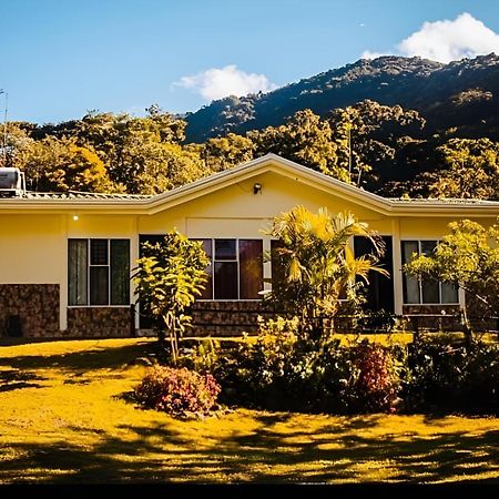 Hospedajes Richie Eco Camp Providencia エクステリア 写真