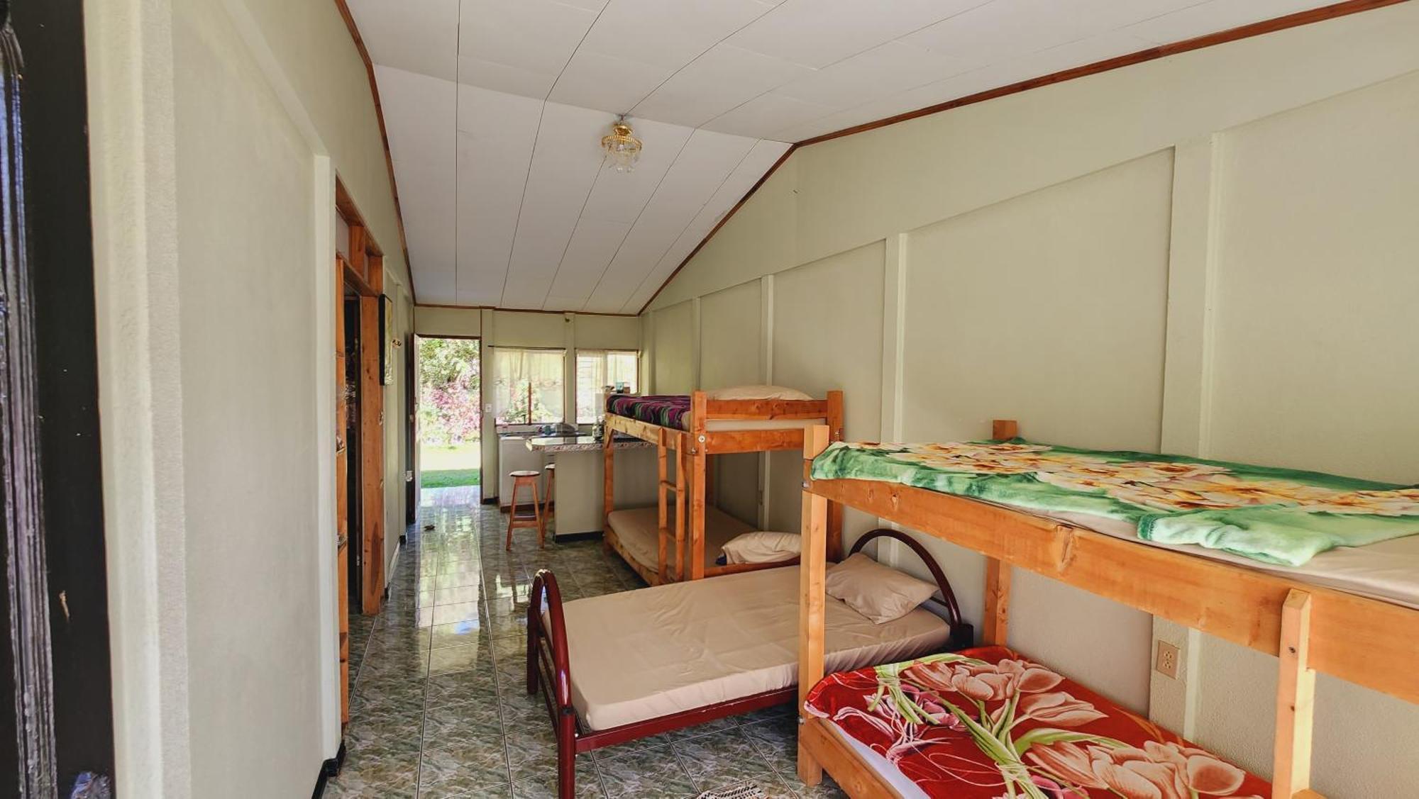 Hospedajes Richie Eco Camp Providencia エクステリア 写真
