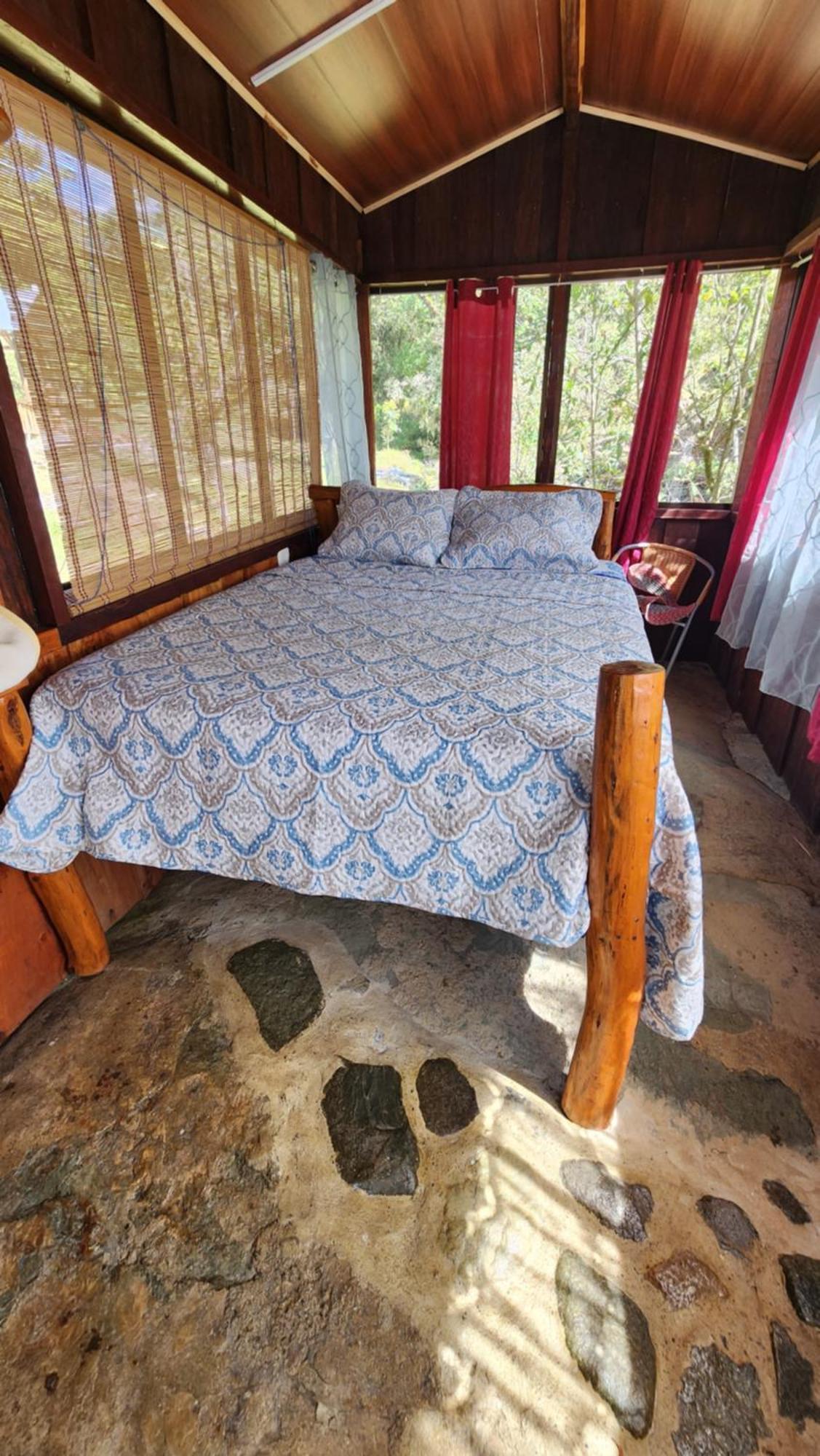 Hospedajes Richie Eco Camp Providencia エクステリア 写真